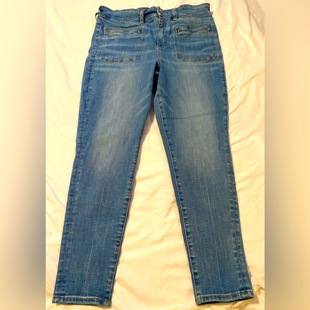 American Eagle hi rise jeggings. Next level stretch. Size 16 short.